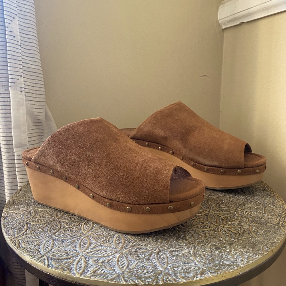 Urban outfitters Karmen Slide Suede Clog Heels